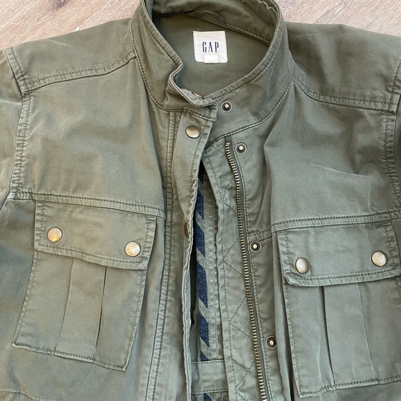 GAP Utility Jacket - Picture 2 of 10